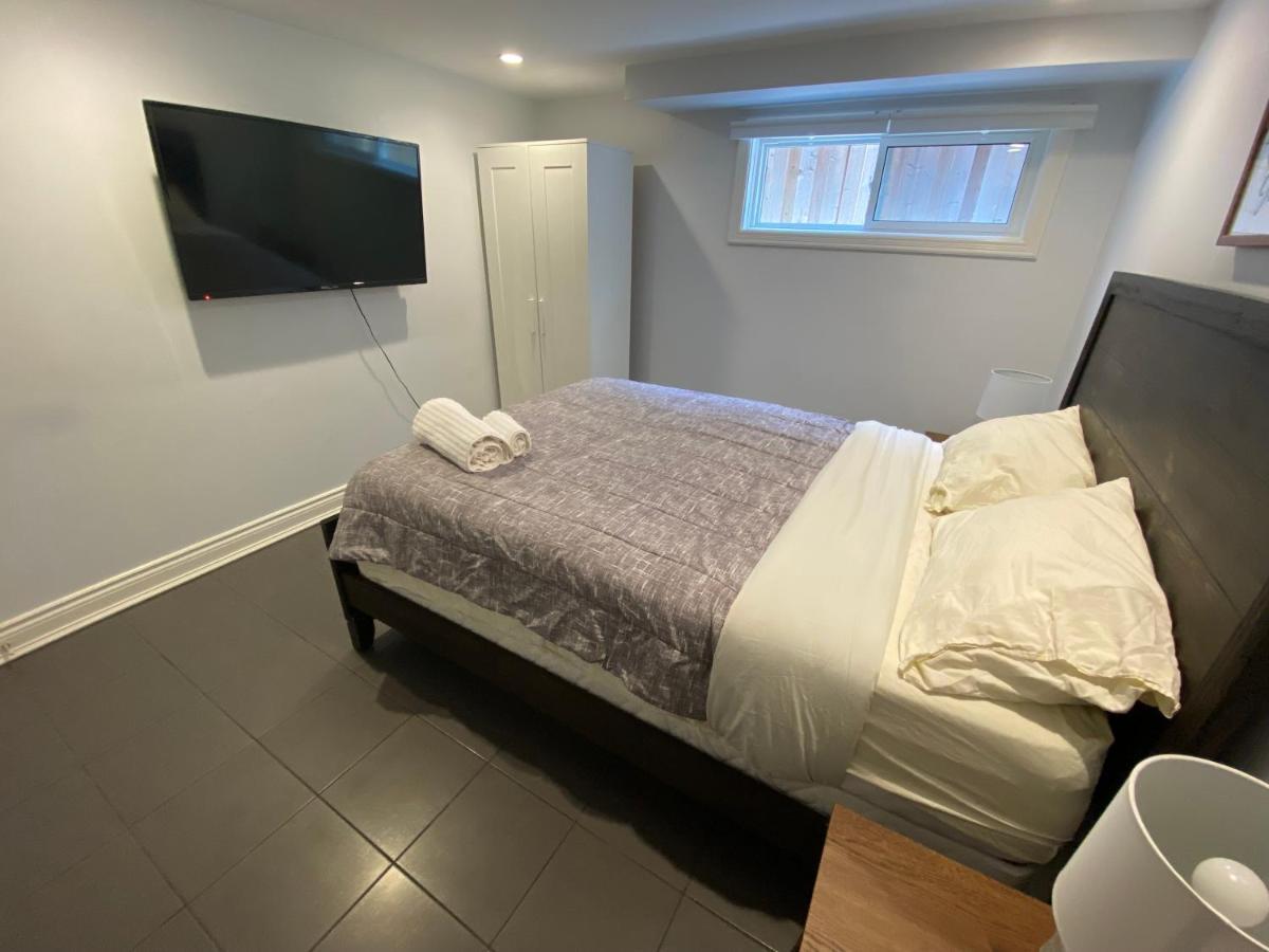 Yonge And Finch Subway !S Spacious And Modern Private Bd With Shared Bathroom Toronto Dış mekan fotoğraf