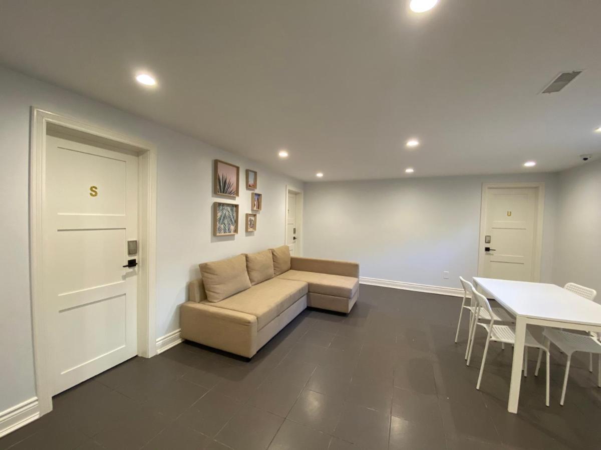 Yonge And Finch Subway !S Spacious And Modern Private Bd With Shared Bathroom Toronto Dış mekan fotoğraf