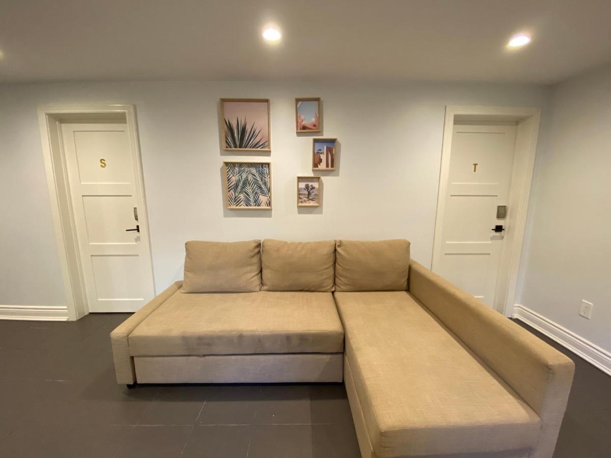 Yonge And Finch Subway !S Spacious And Modern Private Bd With Shared Bathroom Toronto Dış mekan fotoğraf